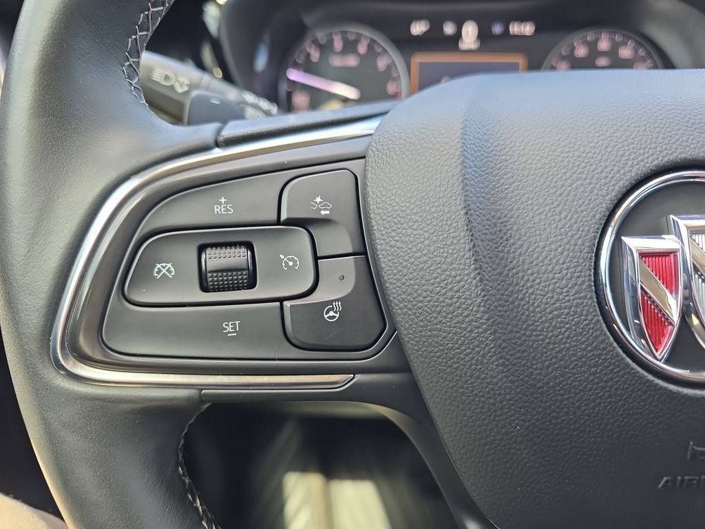Used 2021 Buick Envision Essence w/ Sport Touring Package FWD image 17