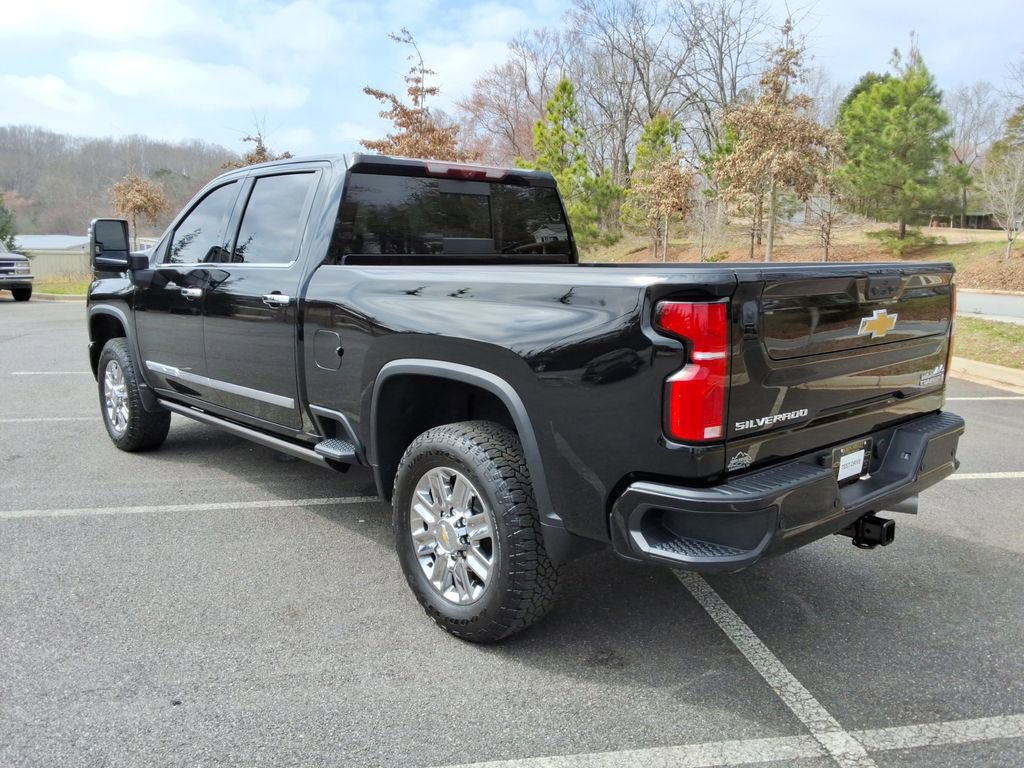 Certified 2026 Chevrolet Silverado 2500 High Country w/ High Country Premium Package AWD/4WD image 7