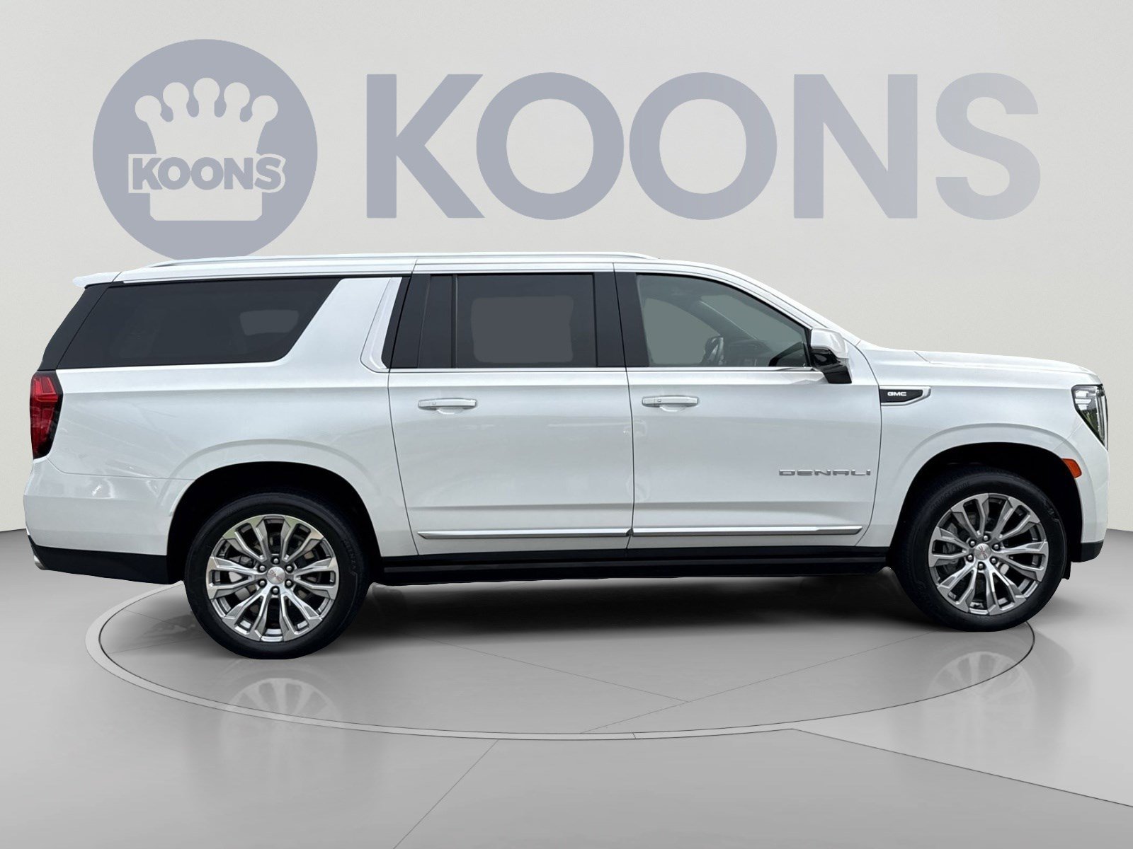 Used 2024 GMC Yukon XL Denali w/ Max Trailering Package AWD/4WD image 8