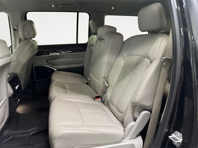 Used 2022 Jeep Wagoneer Series III image 6