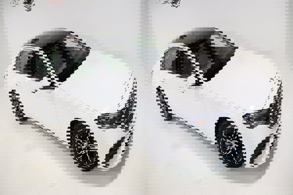 Used 2025 Mercedes-Benz E 350 4MATIC Sedan image 7