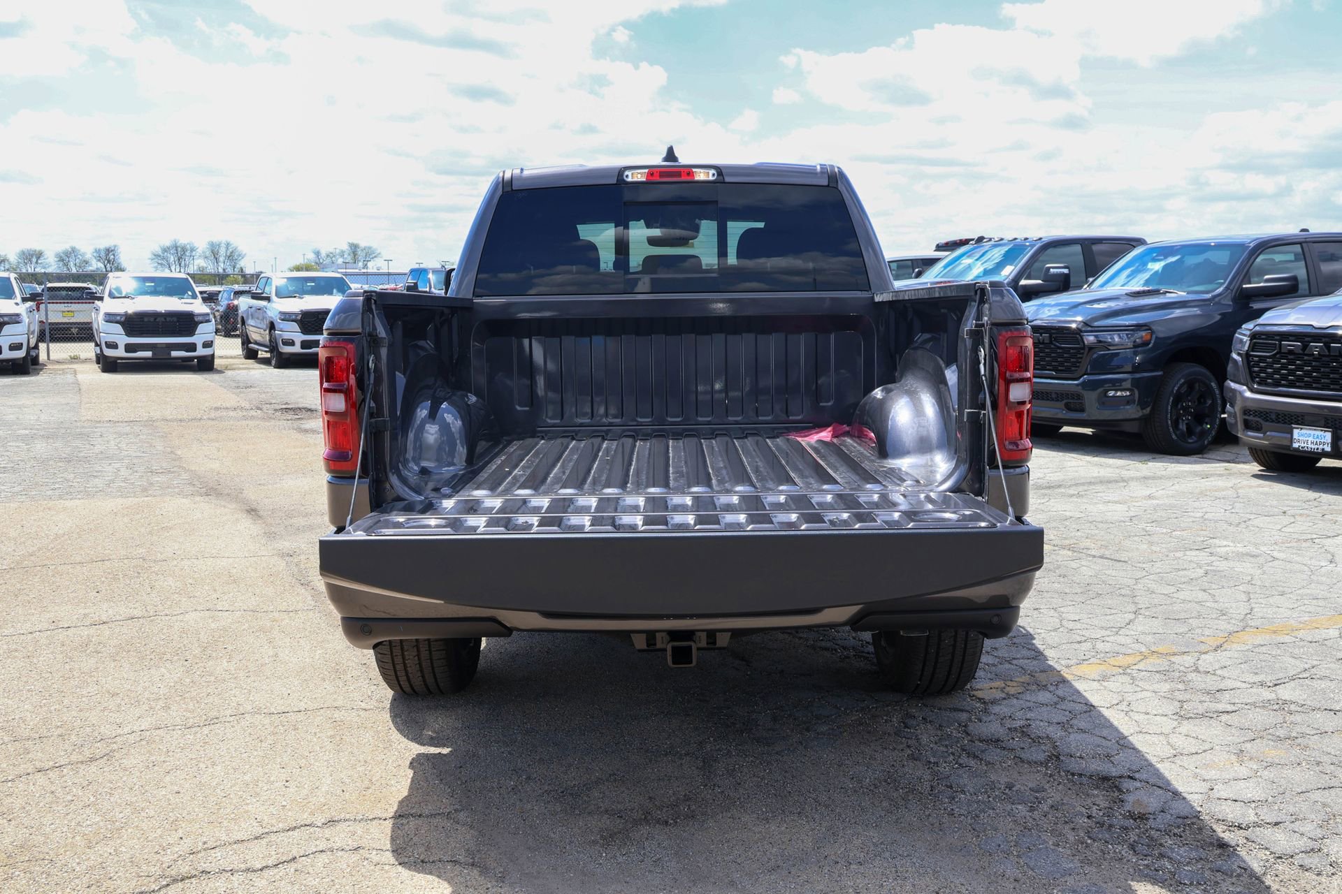 New 2026 RAM 1500 4x4 Crew Cab image 13