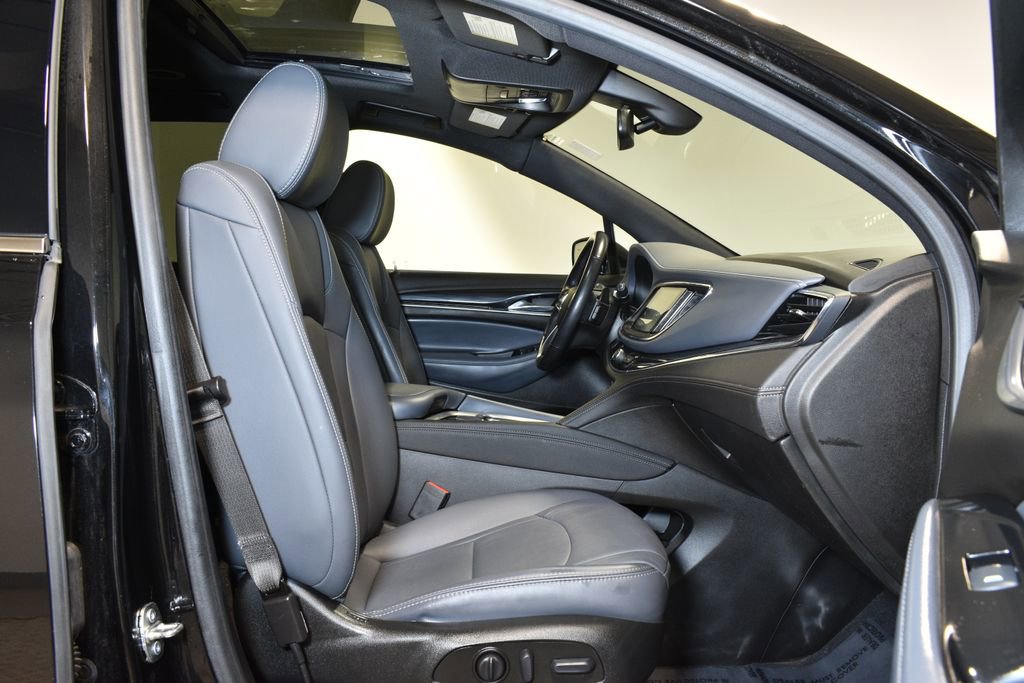 Used 2023 Buick Enclave Essence w/ Experience Buick Package image 32