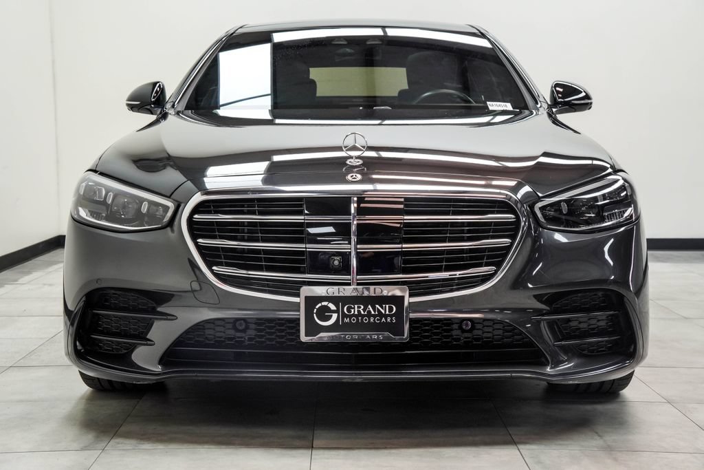 Used 2022 Mercedes-Benz S 500 4MATIC w/ AMG Line Package image 3