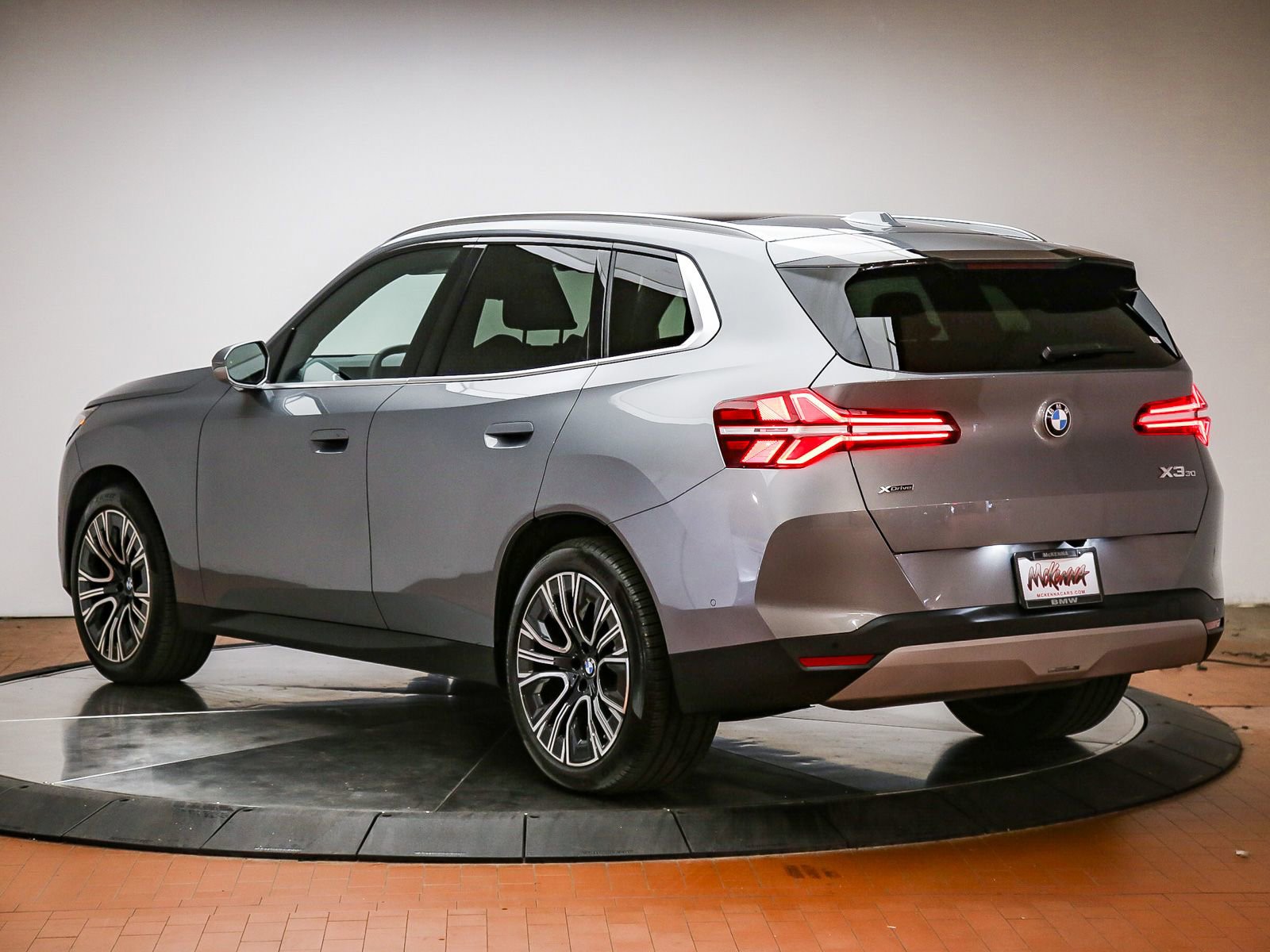 Used 2026 BMW X3 xDrive30 w/ Convenience Package AWD/4WD image 2