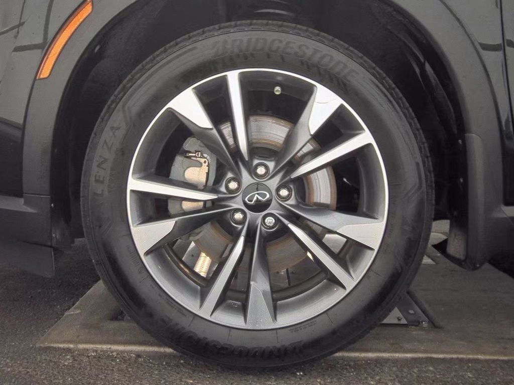 Certified 2024 INFINITI QX60 Luxe FWD image 23