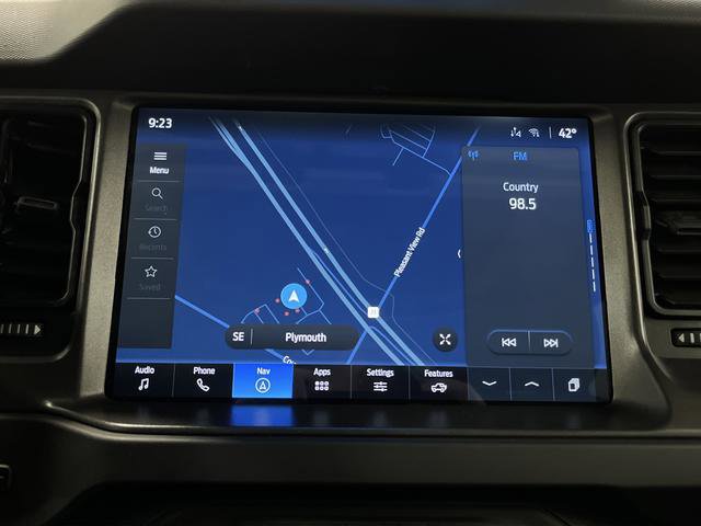 Used 2025 Ford Bronco Badlands image 9