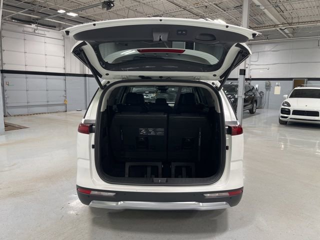 Used 2022 Kia Carnival SX image 12