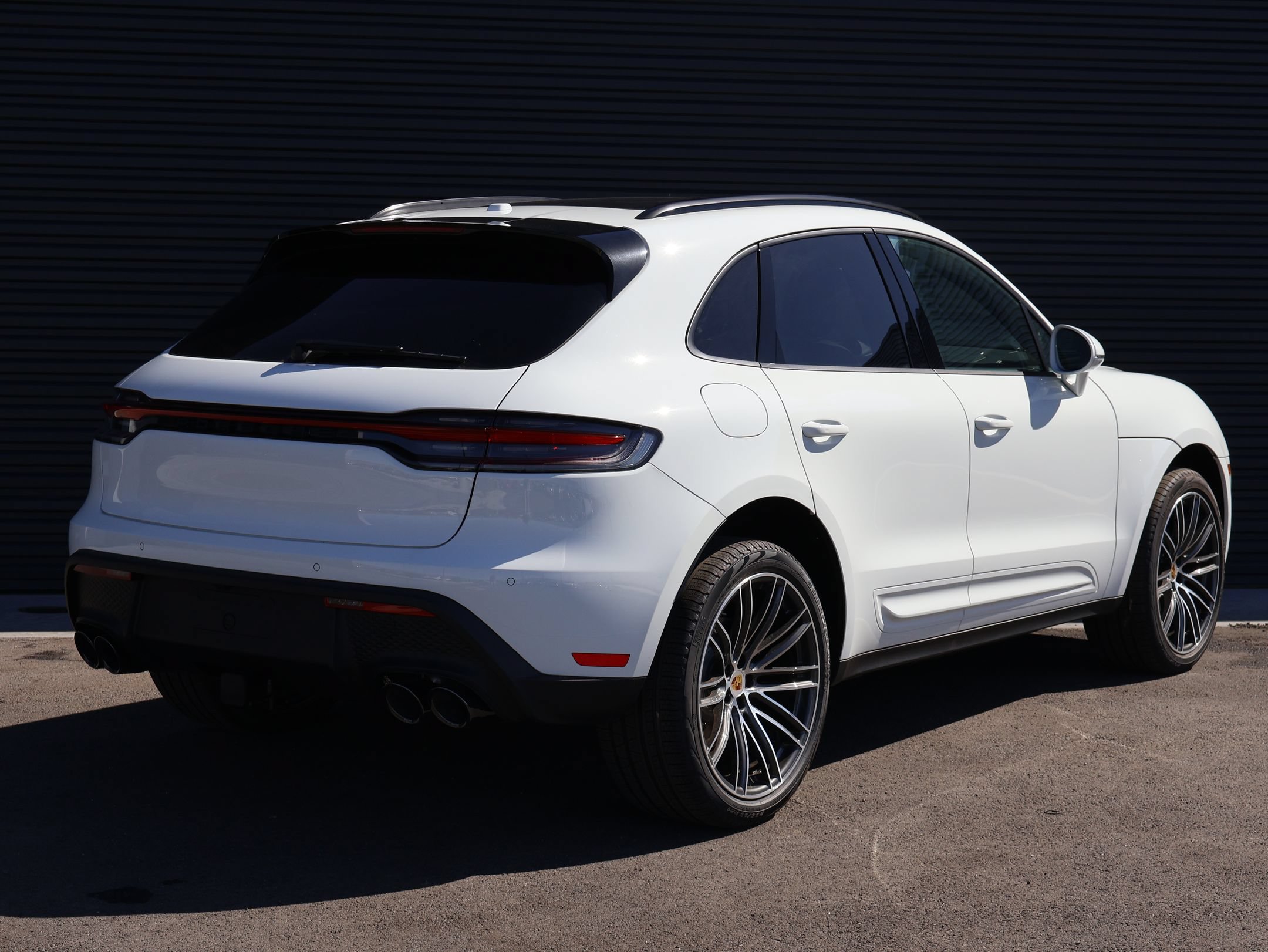 New 2026 Porsche Macan AWD/4WD image 9