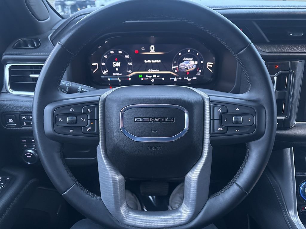 Used 2024 GMC Yukon Denali AWD/4WD image 21