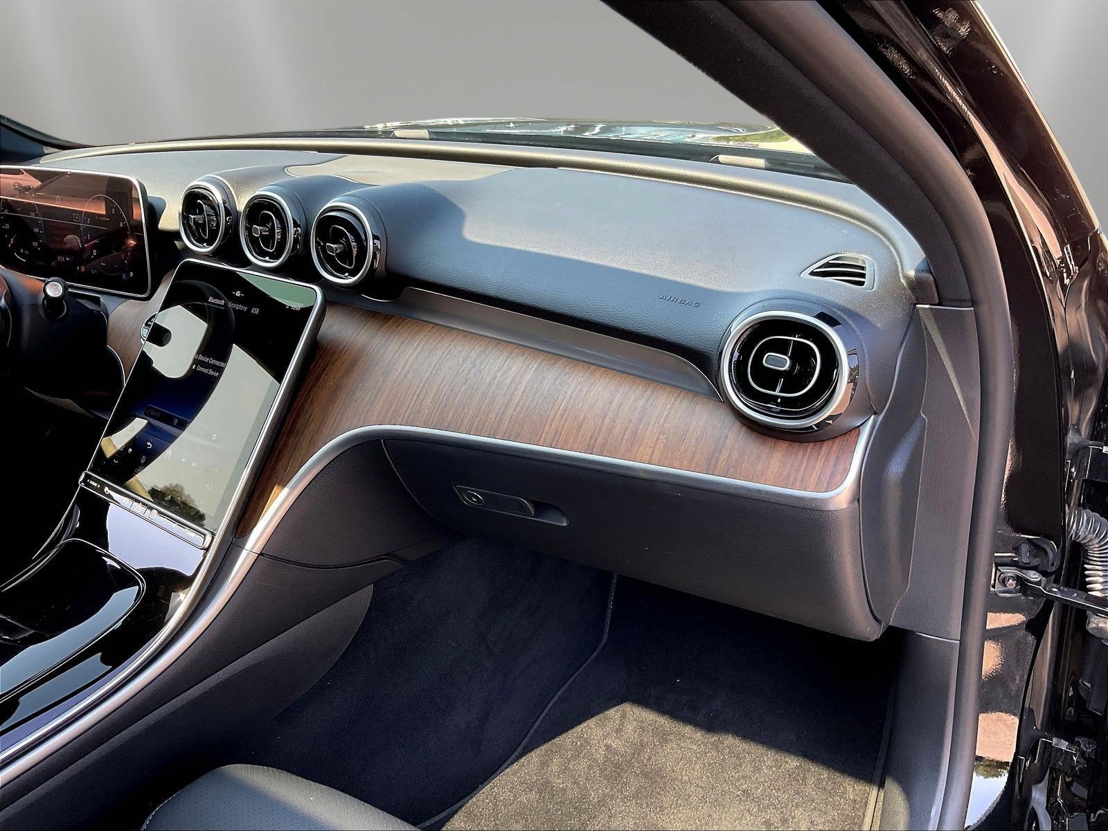 Certified 2024 Mercedes-Benz C 300 Sedan image 27