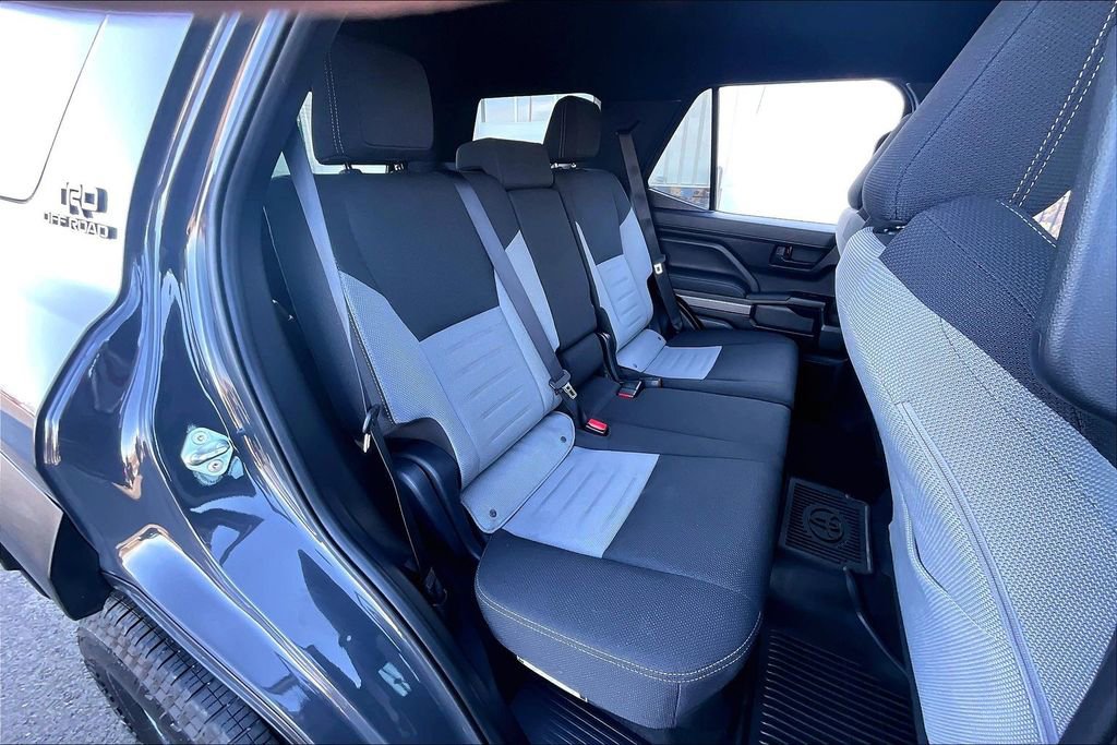 Used 2025 Toyota 4Runner TRD Off-Road image 27