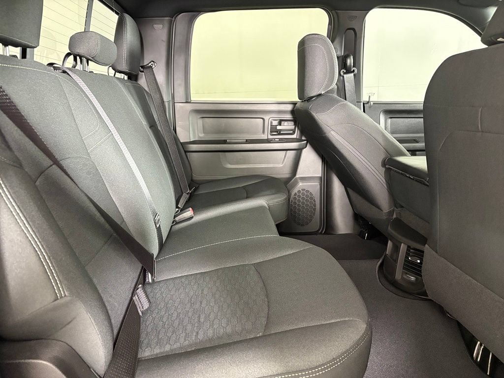 New 2026 RAM 2500 Laramie AWD/4WD image 17