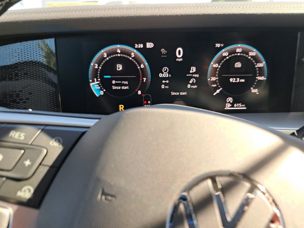 New 2026 Volkswagen Tiguan SE image 11