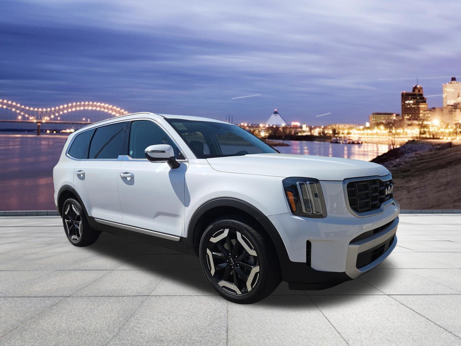 Used 2025 Kia Telluride S FWD image 4