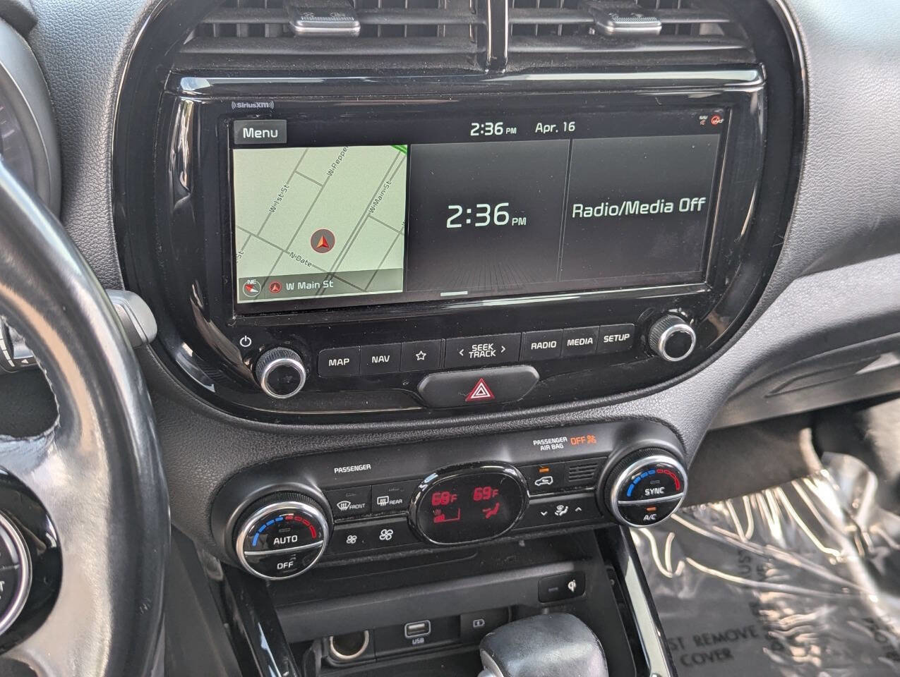 Used 2020 Kia Soul EX image 29