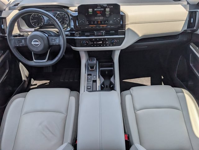Used 2022 Nissan Pathfinder SL w/ SL Premium Package FWD image 5