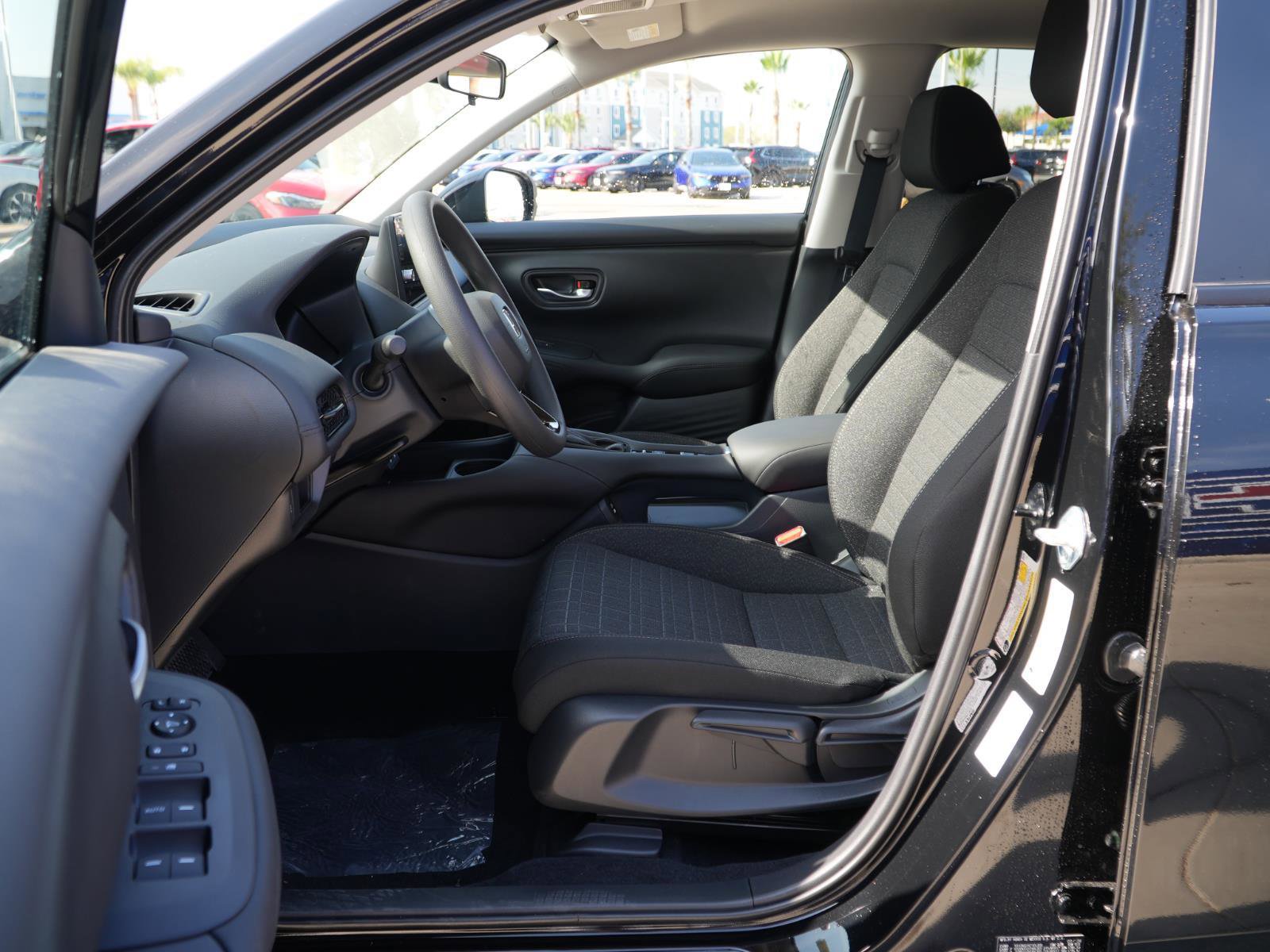 New 2026 Honda HR-V LX image 16