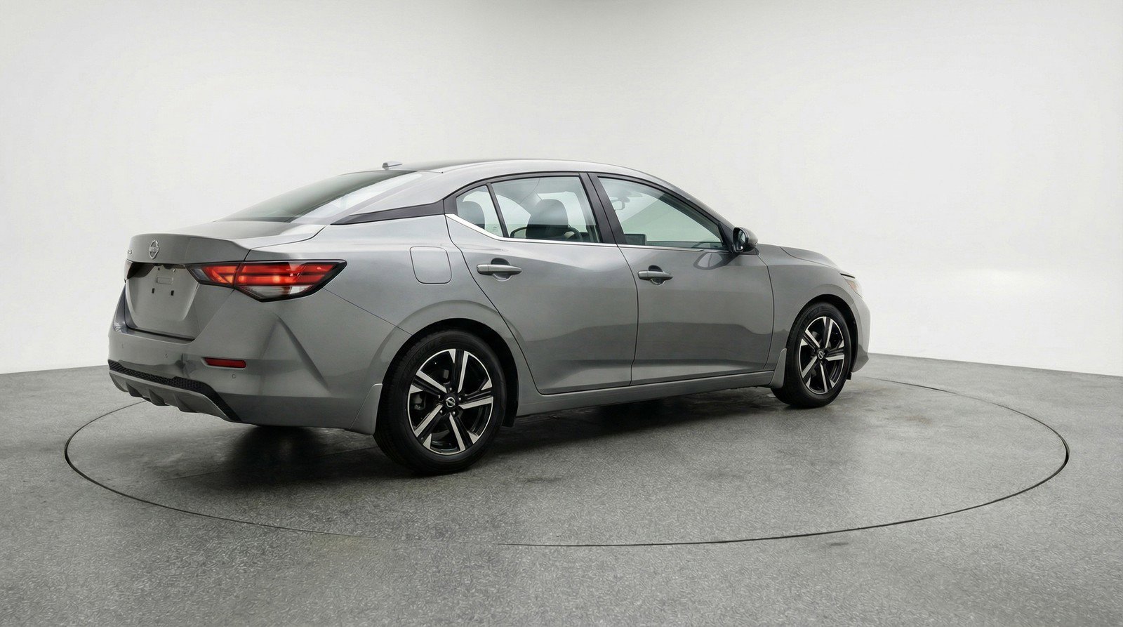 Used 2025 Nissan Sentra SV image 9