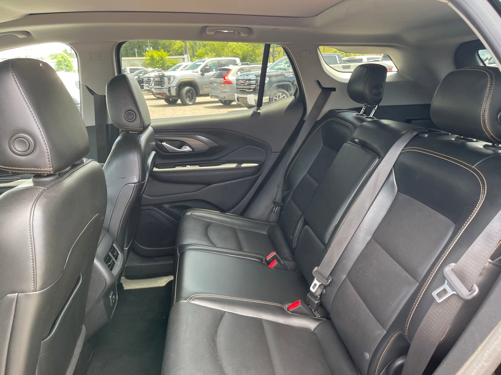 Used 2020 GMC Terrain SLT w/ Preferred Package FWD image 22
