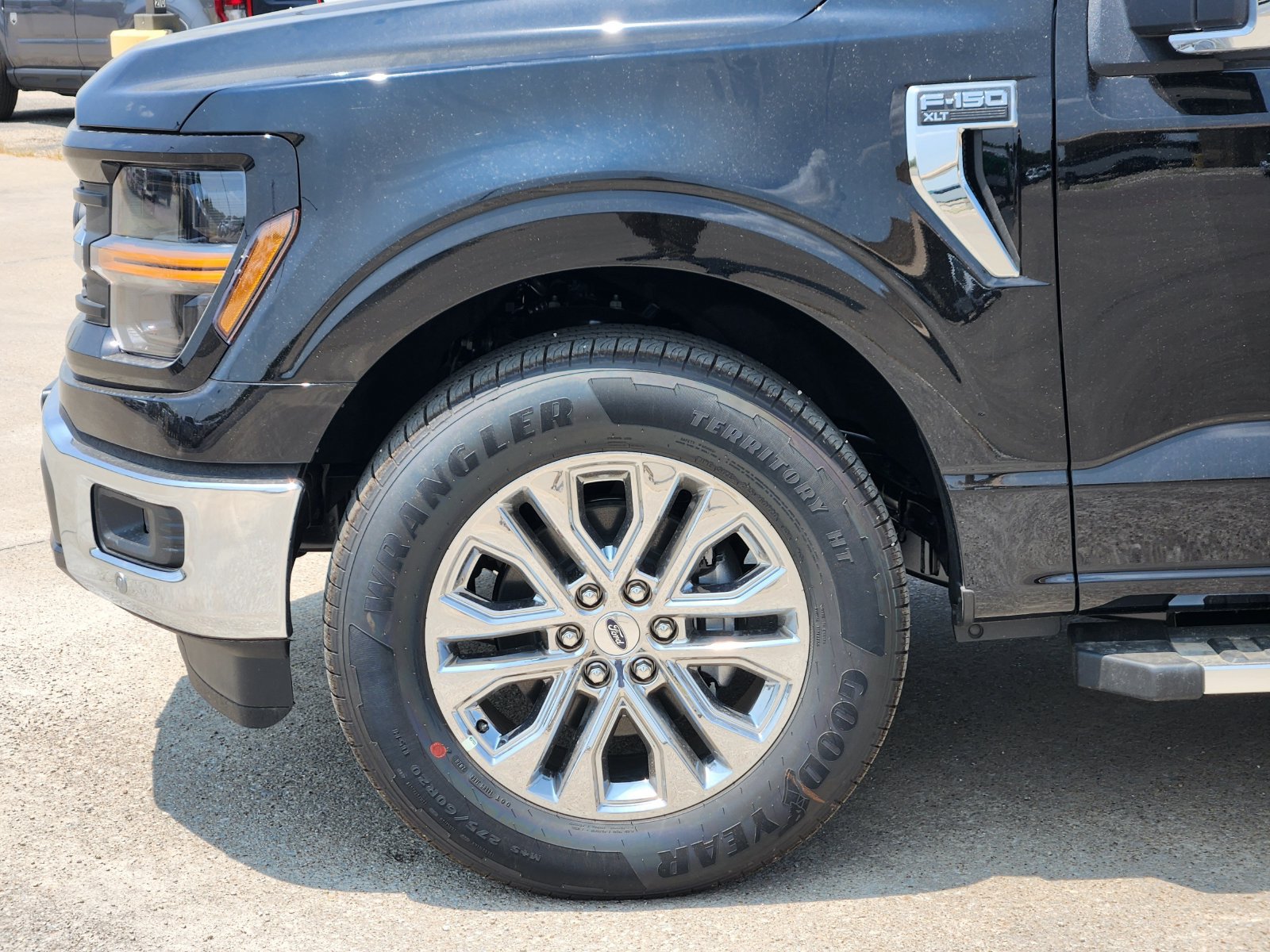 New 2026 Ford F150 XLT w/ Equipment Group 302A MID RWD image 9