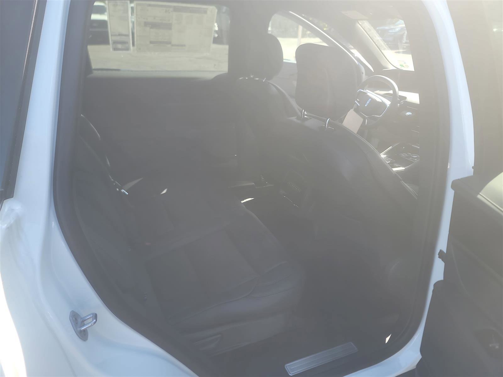 New 2025 Lincoln Nautilus Premier w/ Jet Appearance Package image 21