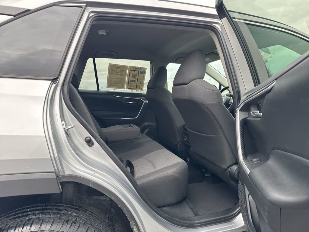 Used 2020 Toyota RAV4 XLE image 36