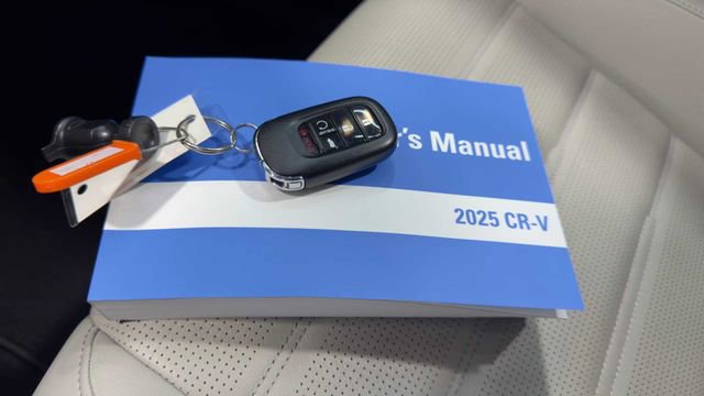 Used 2025 Honda CR-V EX-L image 33