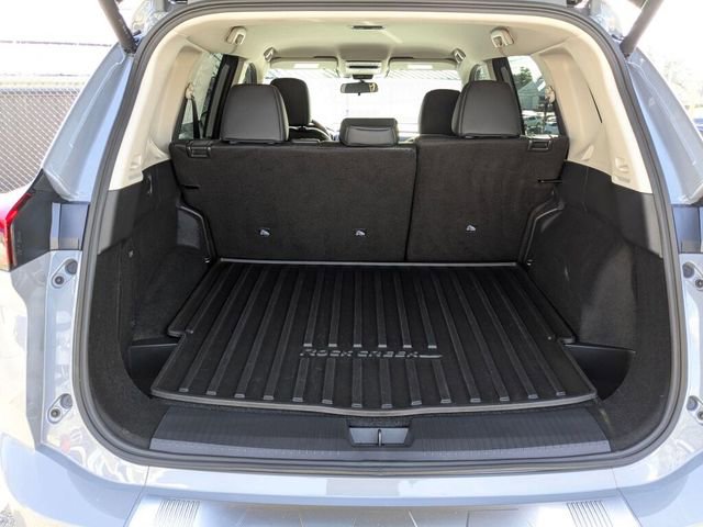 Used 2026 Nissan Rogue SV image 39