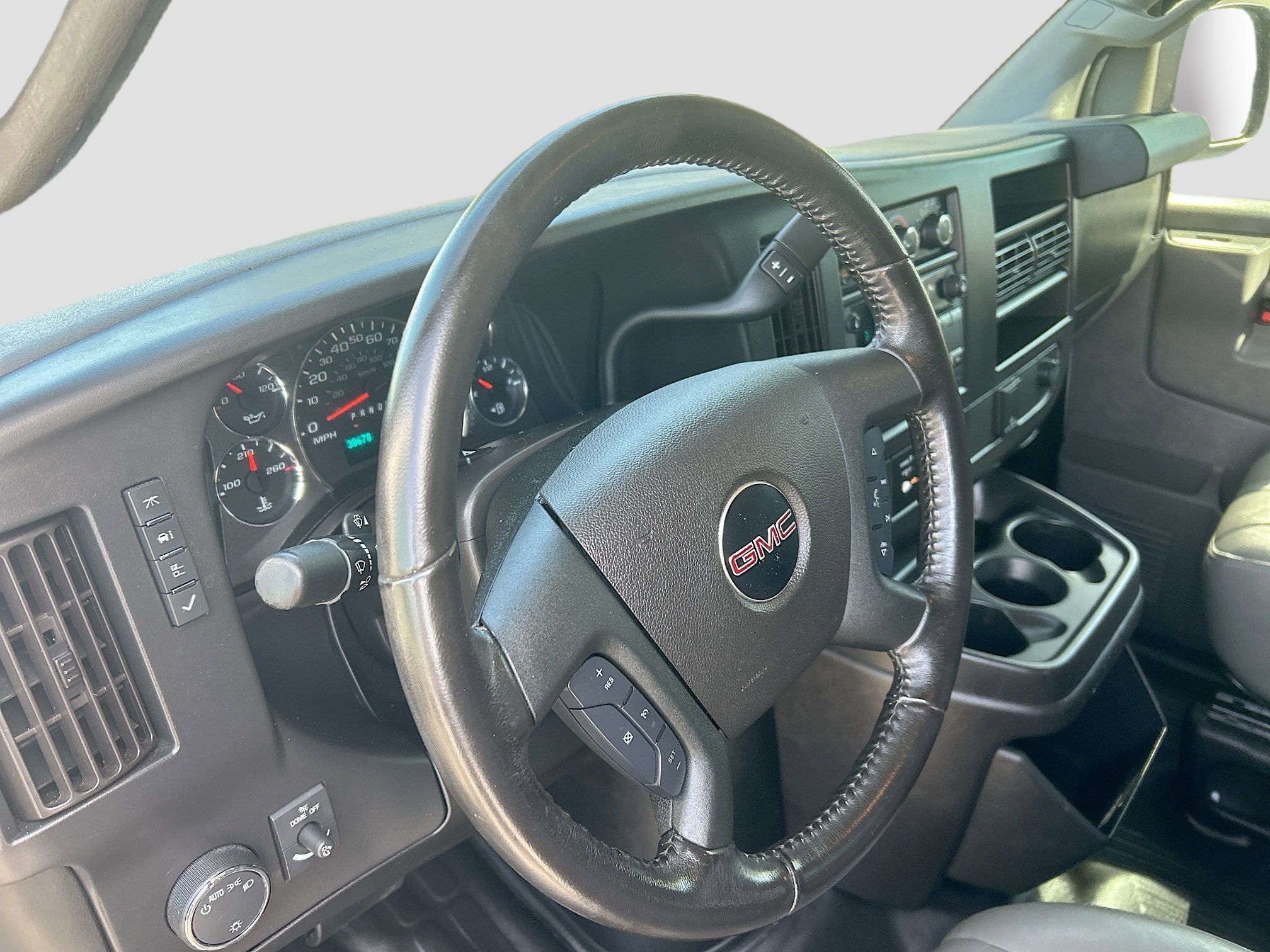 Used 2021 GMC Savana 2500 w/ Driver Convenience Package RWD image 9