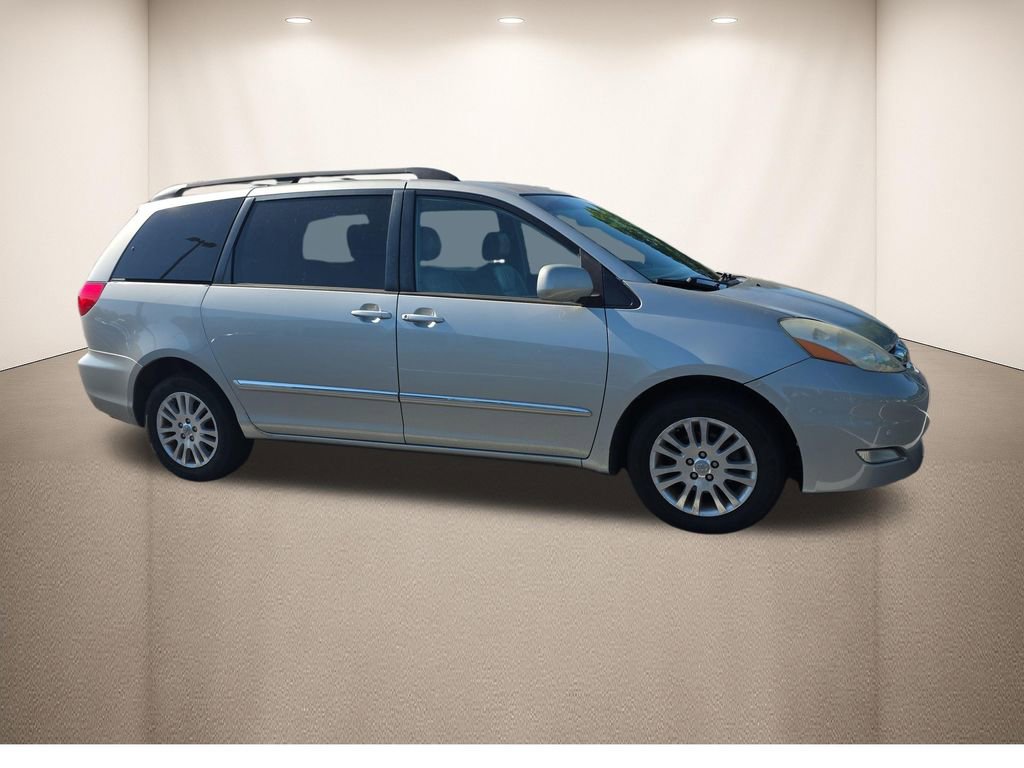 Used 2008 Toyota Sienna XLE Limited AWD/4WD image 2