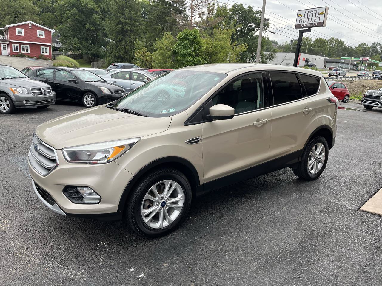 Used 2017 Ford Escape SE AWD/4WD image 13