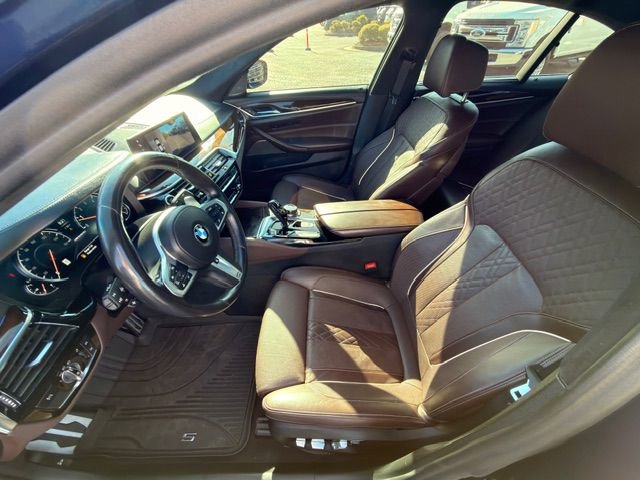 Used 2018 BMW M550i xDrive image 9