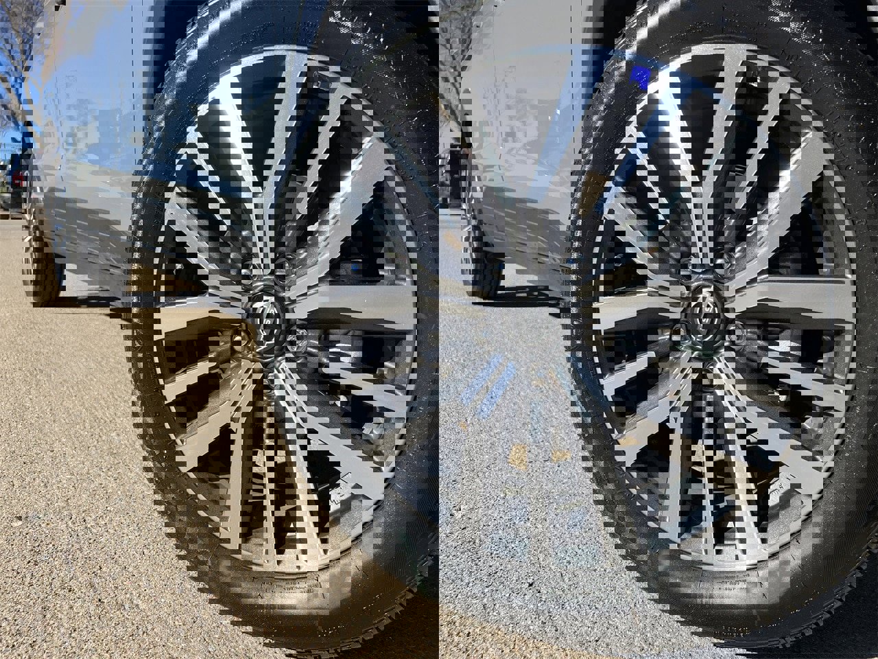 Certified 2023 Nissan Kicks SV image 8