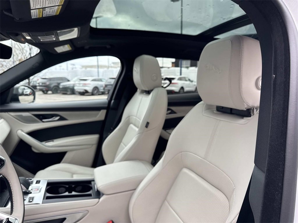 Used 2025 Jaguar F-PACE R-Dynamic S image 19