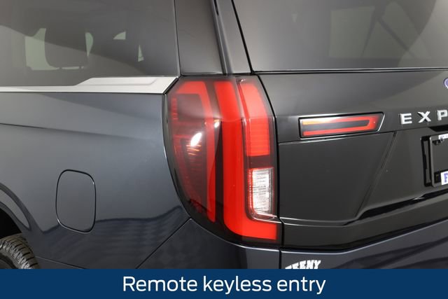 New 2025 Ford Expedition Max Platinum w/ Driver's Package image 21