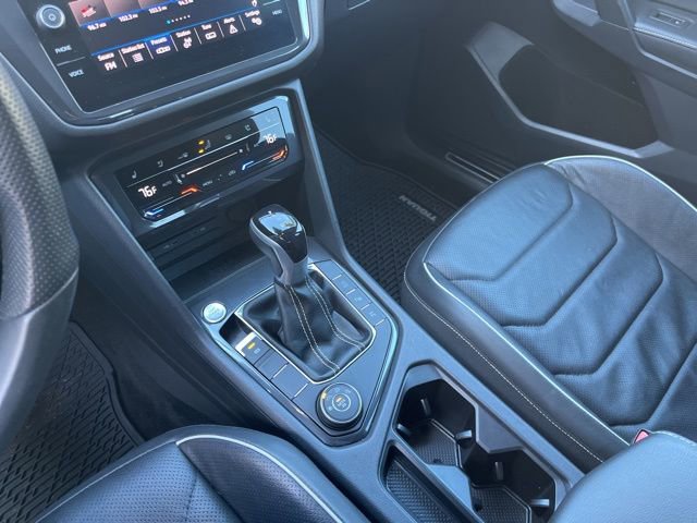 Used 2024 Volkswagen Tiguan SEL R-Line image 27