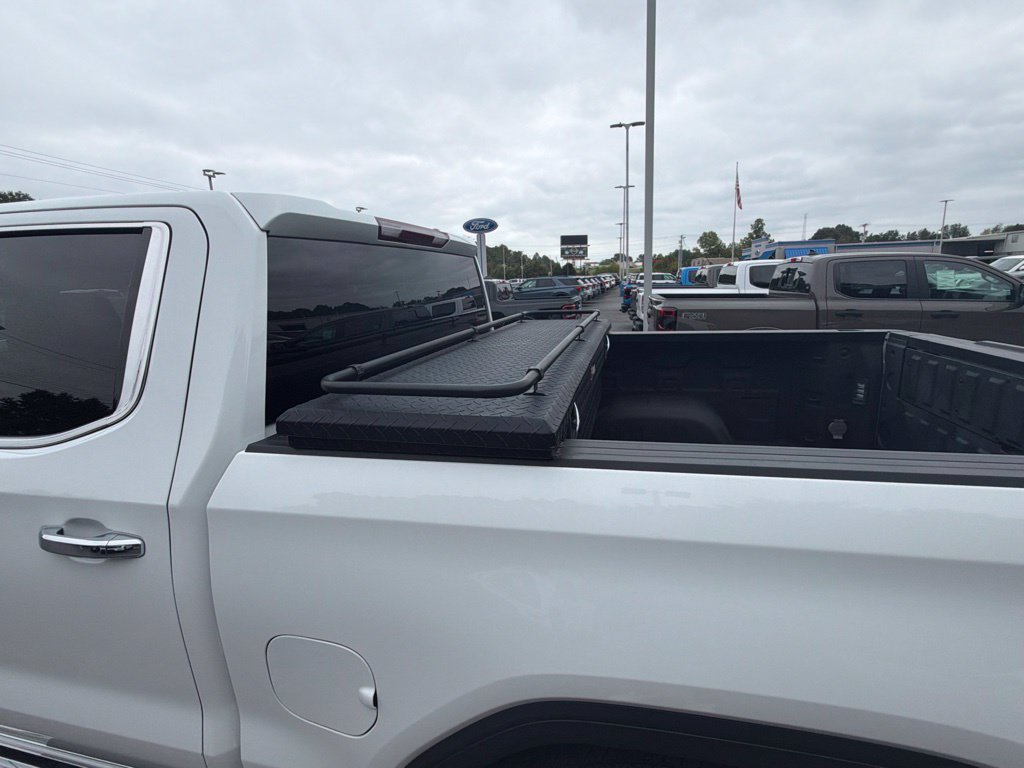Used 2023 GMC Sierra 1500 SLT w/ SLT Premium Package AWD/4WD image 12