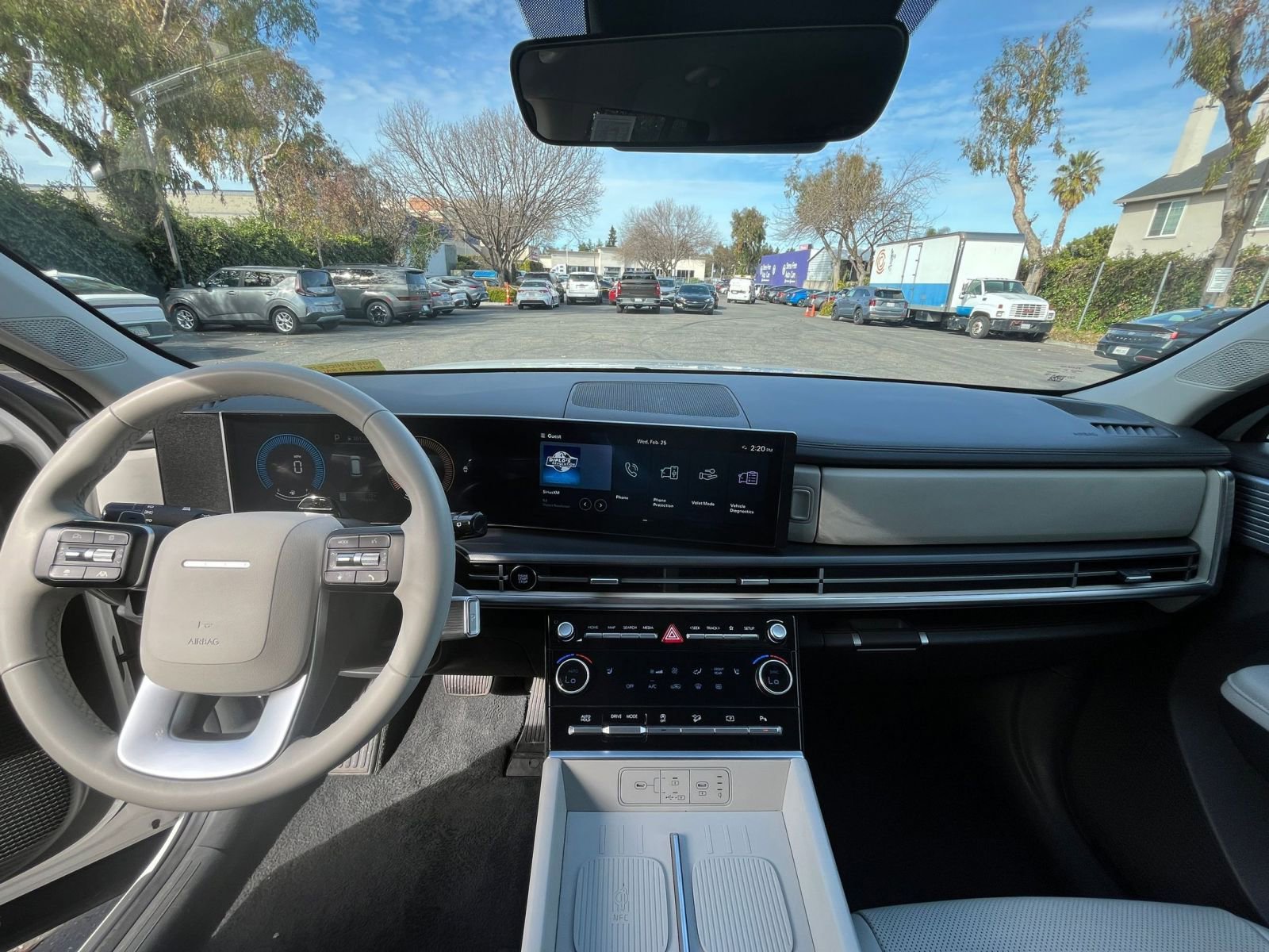 Used 2025 Hyundai Santa Fe SEL image 37