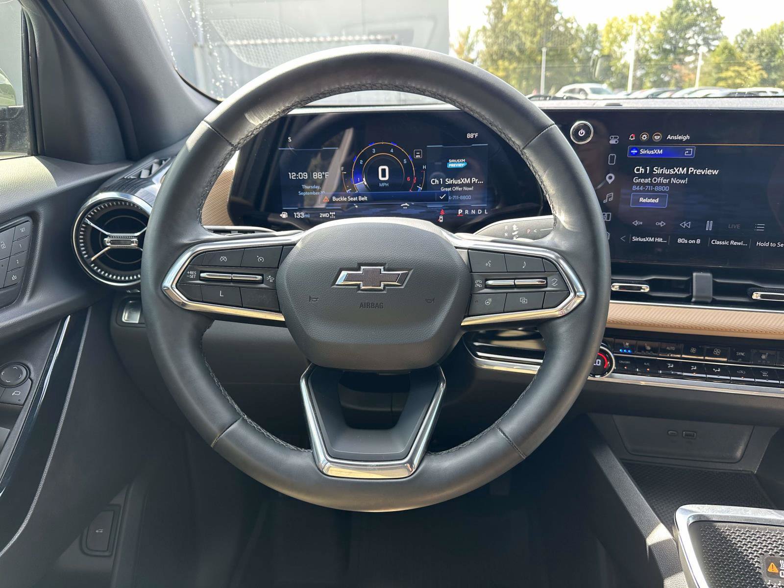 Used 2025 Chevrolet Equinox ACTIV w/ Safety and Technology Package AWD/4WD image 12