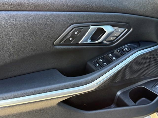Used 2025 BMW 330i Sedan w/ Convenience Package image 17