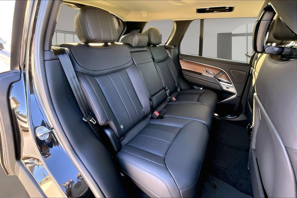 New 2026 Land Rover Range Rover SE AWD/4WD image 10