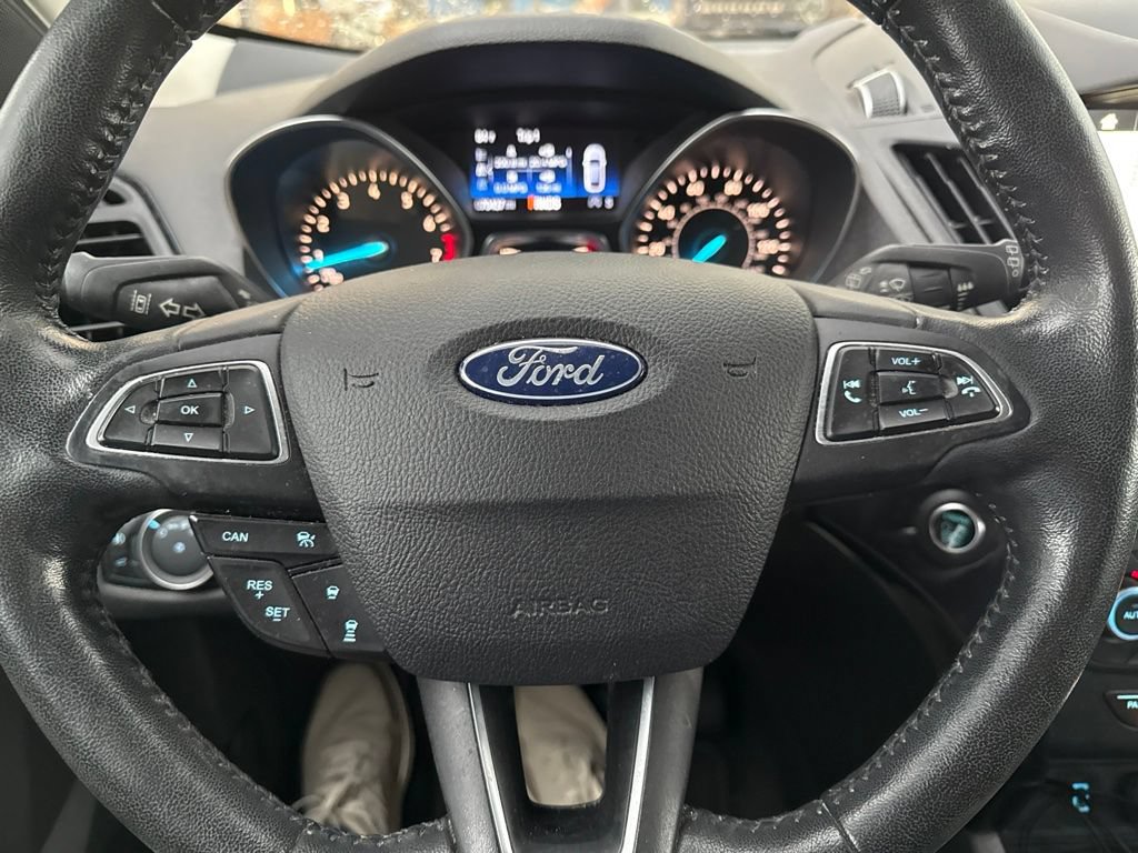 Used 2019 Ford Escape Titanium FWD image 9