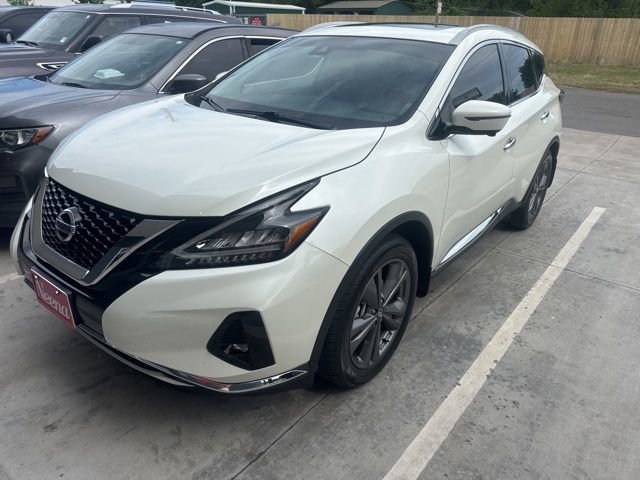 Used 2022 Nissan Murano Platinum w/ Cargo Package image 2