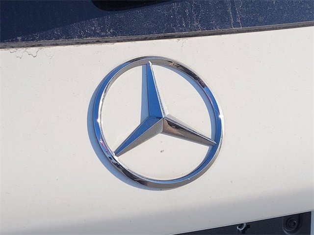 Used 2022 Mercedes-Benz GLC 300 4MATIC w/ Premium Package Lite image 4