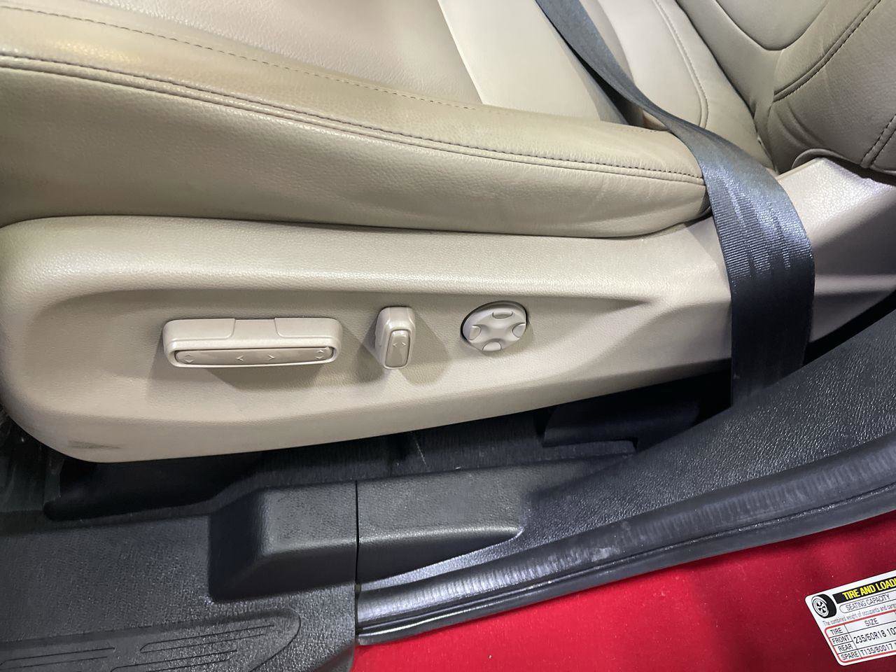 Certified 2024 Honda Odyssey EX-L image 12