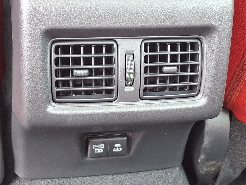 Used 2026 Toyota Camry XSE FWD image 11