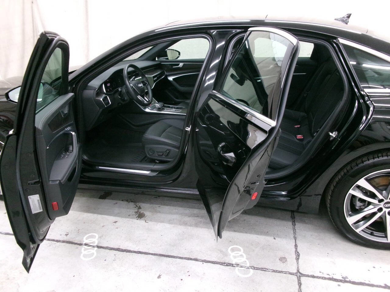 Used 2022 Audi A6 Premium Plus w/ Premium Plus Package image 12