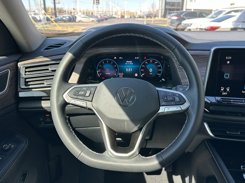New 2025 Volkswagen Atlas SEL image 11