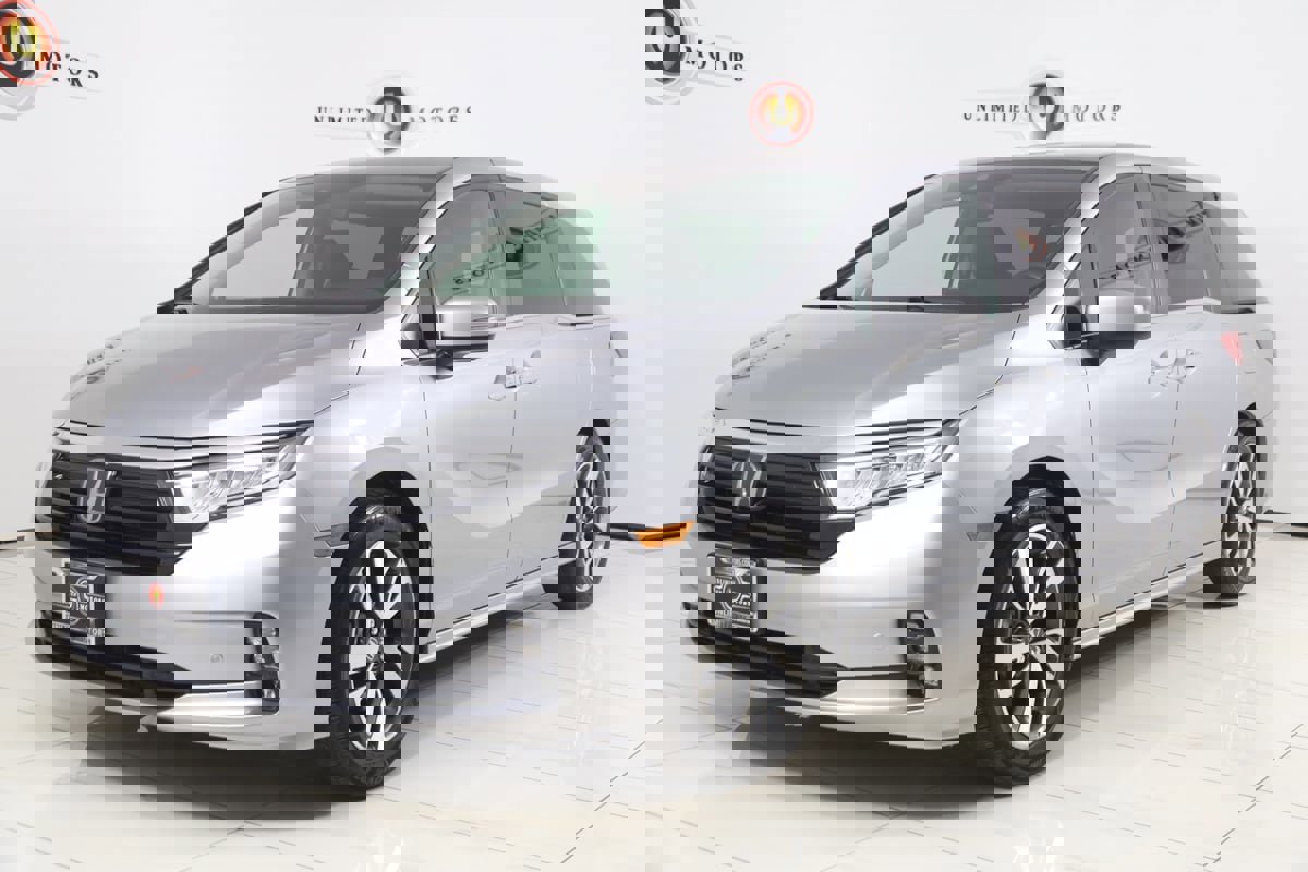 Used 2023 Honda Odyssey Touring image 5